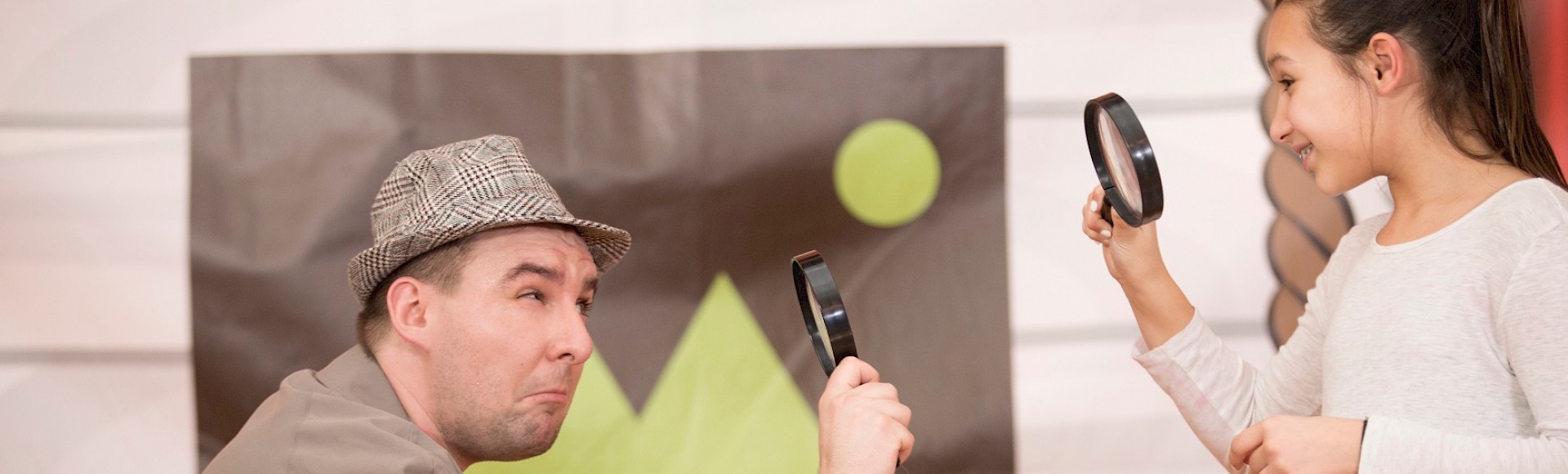 Detective Lingo & The Missing Mona Lisa